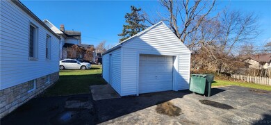 217 E Hillcrest Ave, Dayton, OH 45405 - photo 2