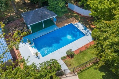 939 Friendly Cir, Asheboro, NC 27205 - photo 2