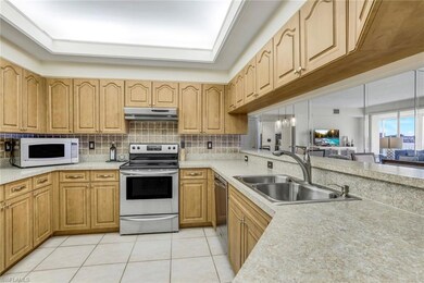 9380 Gulf Shore Dr unit 102, Naples, FL 34108 - photo 6