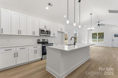 1216 Waterford Dr, Lincolnton, NC 28092 - photo 3