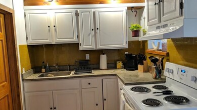 100 Main St, Winchester, NH 03470 - photo 4