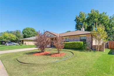 2924 Turtlerock Dr, Bedford, TX 76021 - photo 2