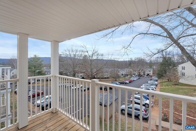 1506 Villa Terrace unit E, Charlottesville, VA 22903 - photo 2