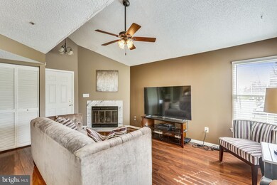 14102 Yardarm Way unit 1005, Laurel, MD 20707 - photo 2