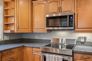 8924 Darnel Rd, Eden Prairie, MN 55347 - photo 7