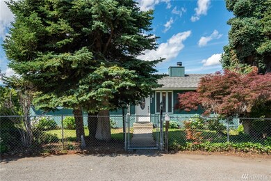 802 Manzanal St NE, East Wenatchee, WA 98802 - photo 2