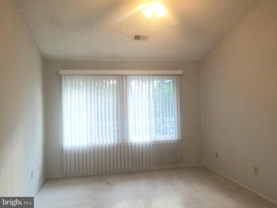 11701 Summerchase Cir unit 11701B, Reston, VA 20194 - photo 7