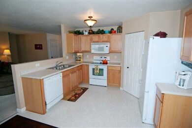 8126 Cypress Cir, Dexter, MI 48130 - photo 4