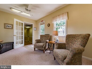 49 N Richardson Ave, Lansdale, PA 19446 - photo 4