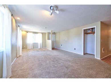 315 SW Harrison St, Sheridan, OR 97378 - photo 6