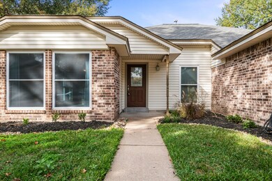 8623 Greenleaf Lake Dr, Houston, TX 77095 - photo 4