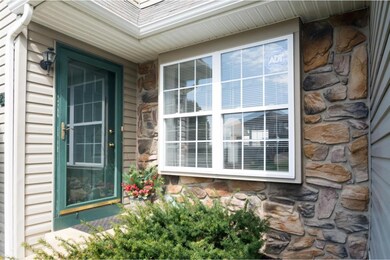 1244 Pin Oak Dr, Perkiomenville, PA 18074 - photo 2