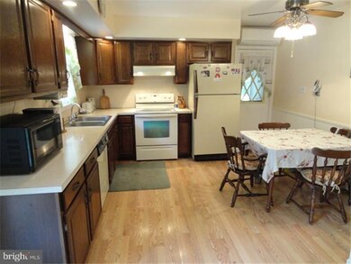 382 Hallman Rd, Douglassville, PA 19518 - photo 5