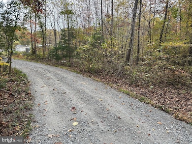 8105 Wade St, Partlow, VA 22534 - photo 2