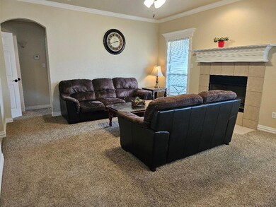 1003 Jenny Dr, Cleburne, TX 76031 - photo 2