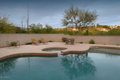 Pool & Spa