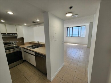 Brickell Key Two Condo unit 1603, Miami, FL 33131 - photo 3