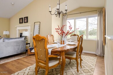 Formal Eating Area
