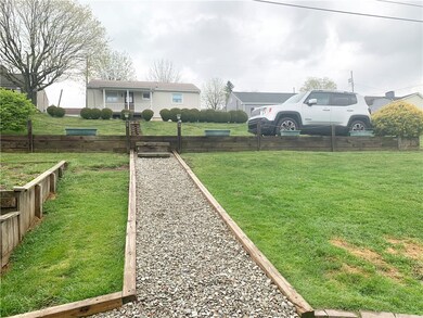 1922 Raymond Ave, Latrobe, PA 15650 - photo 6