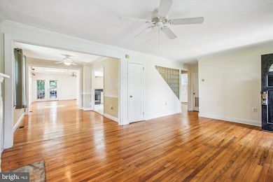 2605 Popkins Ln, Alexandria, VA 22306 - photo 6