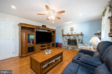 100 Fairfield Dr, Barto, PA 19504 - photo 5