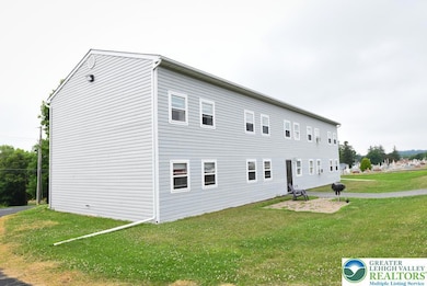 7404 Allemaengel Rd unit 2, New Tripoli, PA 18066 - photo 3