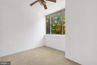 Columbia Condominiums unit 412, Arlington, VA 22204 - photo 6