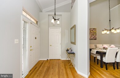 7027 Haycock Rd unit G, Falls Church, VA 22043 - photo 4