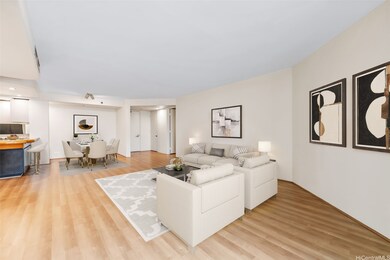 Floor plan offers flexibility! Virtually Staged(en