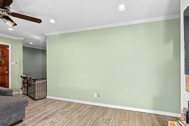 7735 Oak Vista St, Houston, TX 77087 - photo 3