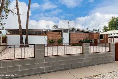 7140 E Port au Prince Place, Tucson, AZ 85710 - photo 4