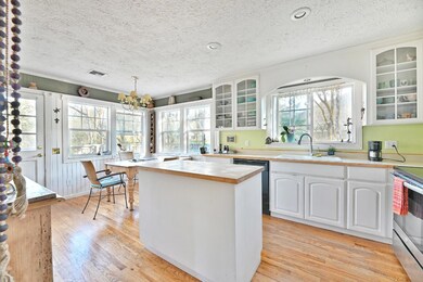 5617 Kane Creek Rd, Central Point, OR 97502 - photo 5