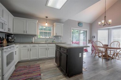 123 E Laredo Trail, Raymore, MO 64083 - photo 7