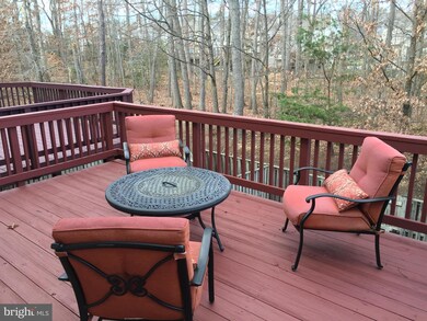 8602 Pine Meadows Dr, Odenton, MD 21113 - photo 7