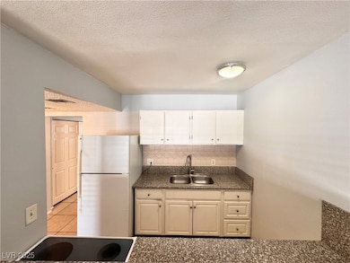 1309 N 22nd St unit 3, Las Vegas, NV 89101 - photo 6