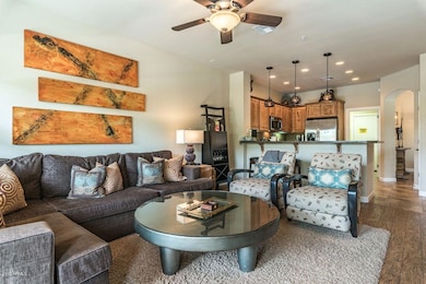 Encore - livingroom/kitchen