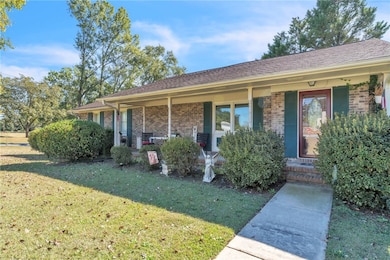 1426 E Calhoun St, Anderson, SC 29621 - photo 2