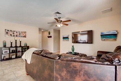 4706 W Gail Dr-7