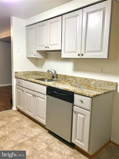 438 West Ct, Glen Burnie, MD 21061 - photo 5