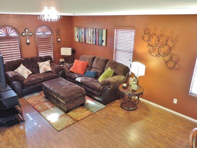 6 Living Room