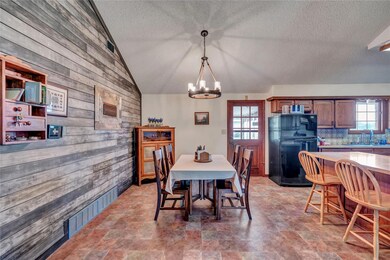 1709 Adams Ln, Azle, TX 76020 - photo 6