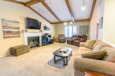 7613 Pickett Ln unit 3, Columbus, OH 43235 - photo 2