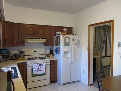657 Penn Ave, Midland, PA 15059 - photo 2