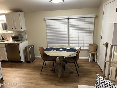 22 Cos Cob Ave unit B, Cos Cob, CT 06807 - photo 4