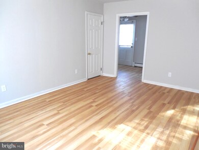 505 E Highland Ave unit 2, Wilmington, DE 19804 - photo 2