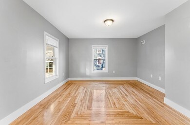 2 Boardman St unit 2, Amesbury, MA 01913 - photo 4