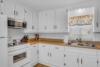 1239 Main St unit 365B, Tewksbury, MA 01876 - photo 4