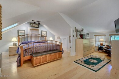 309 W Catharine St, Milford, PA 18337 - photo 7