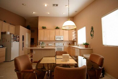 EAT IN KITCHEN