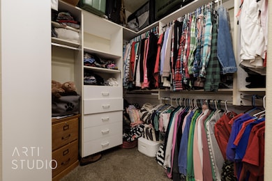 primary walkin closet